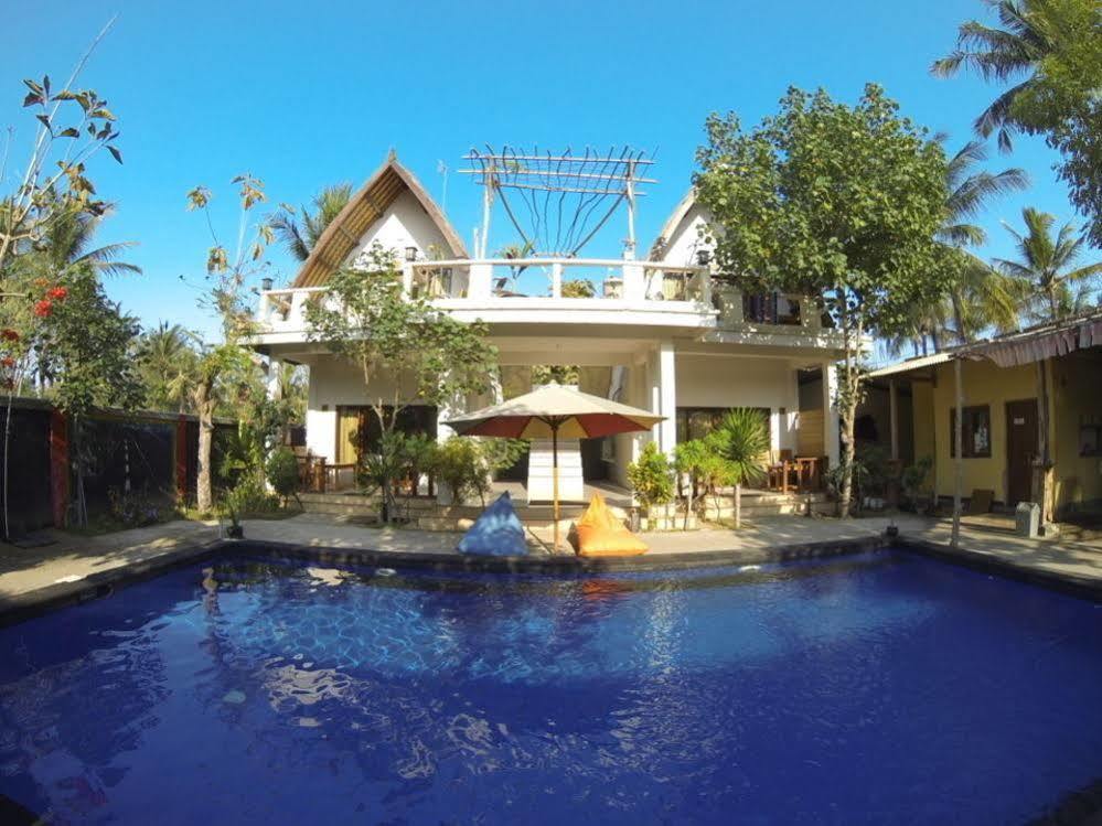 Indigenous Bungalow Gili Trawangan Extérieur photo